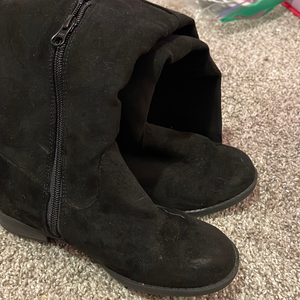 Like New Girls Boots
